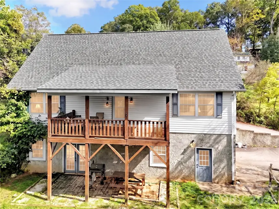 21 Eden Lane, Waynesville, NC 28785 - #3