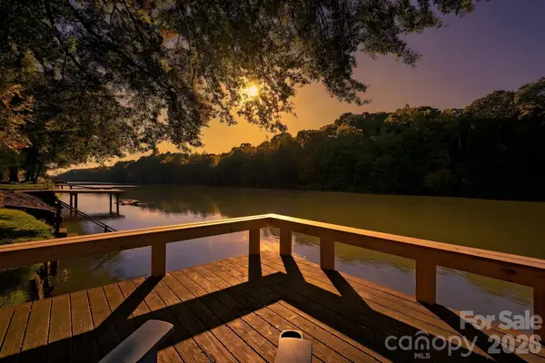 1333 Riverside Drive, Charlotte, NC 28214
