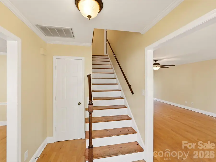 8614 Golf Ridge Drive, Charlotte, NC 28277 - #2