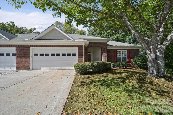 3741 Oak View Court, Matthews, NC 28105