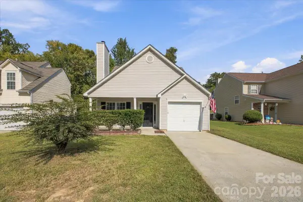 7812 Montbrook Drive, Charlotte, NC 28214