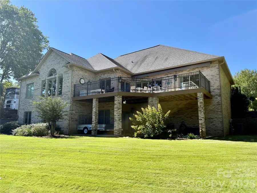 3715 Foxboro Lane Ne #129/, Hickory, NC 28601 - #3