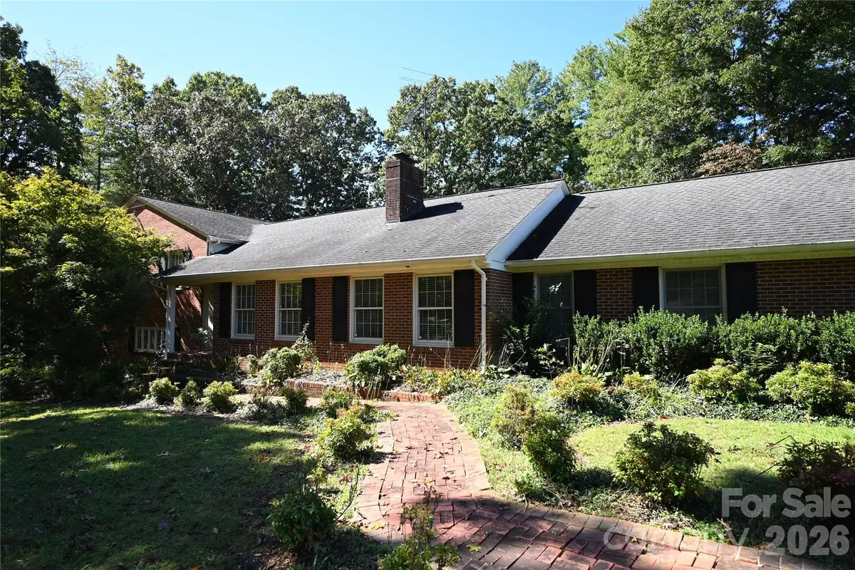1308 Laurel Street Ne, Valdese, NC 28690 - #1