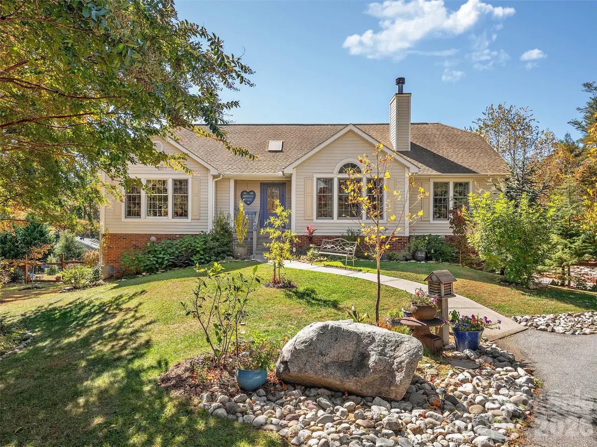 23 Old Applewood Lane, Hendersonville, NC 28739 - #1