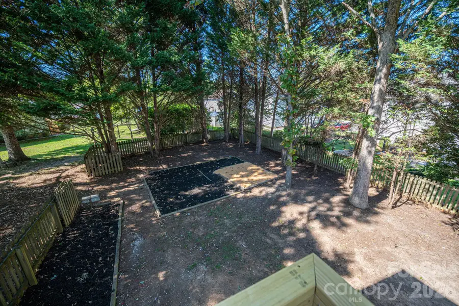 2730 24th Street Court Ne, Hickory, NC 28601 - #3