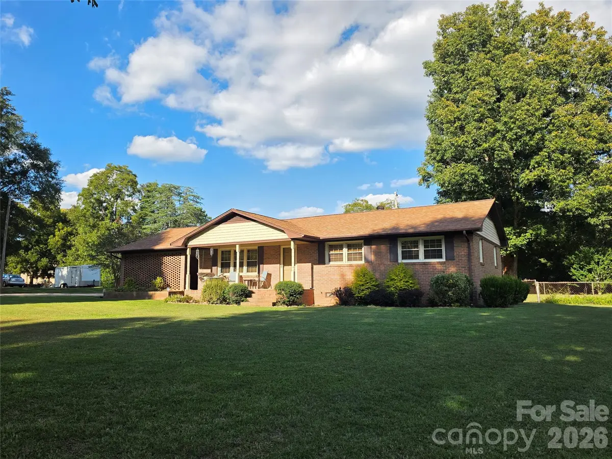 4106 Dallas High Shoals Highway, Dallas, NC 28034 - #1