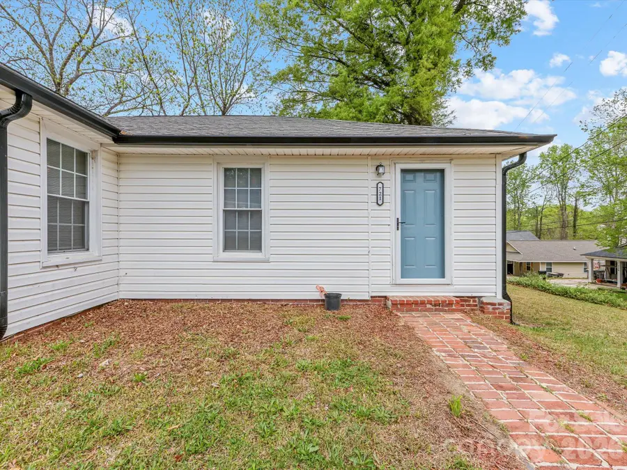 721 Broad Street, Kannapolis, NC 28081 - #2