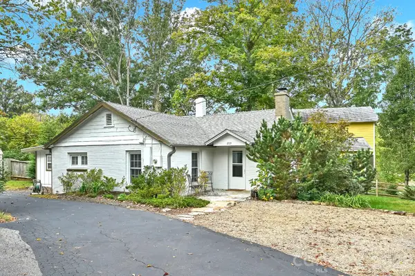 209 Old Haw Creek Road, Asheville, NC 28805