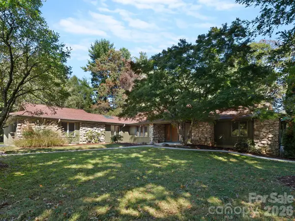 3003 Sourwood Trail, Hendersonville, NC 28739