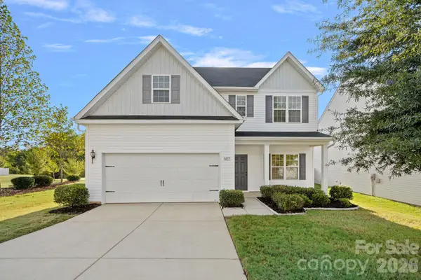 6215 Paw Village Road, Charlotte, NC 28214