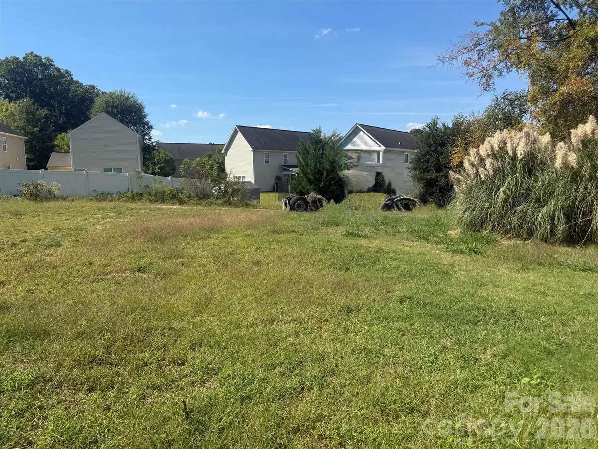 815 Oakdale Road, Charlotte, NC 28216 - #1