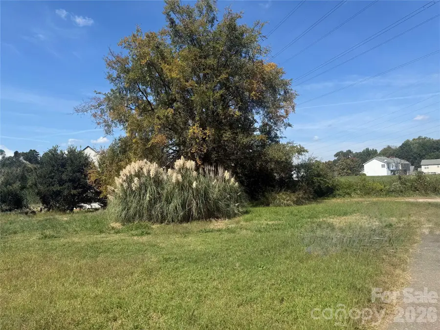 815 Oakdale Road, Charlotte, NC 28216 - #2