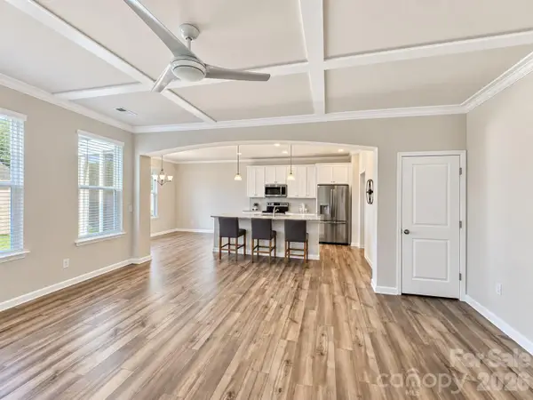 8149 Merryvale Lane, Charlotte, NC 28214