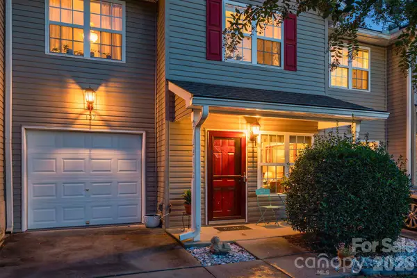 137 Wiltshire Circle, Fletcher, NC 28732
