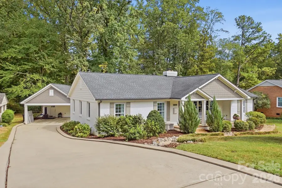 4315 Emory Lane, Charlotte, NC 28211 - #2