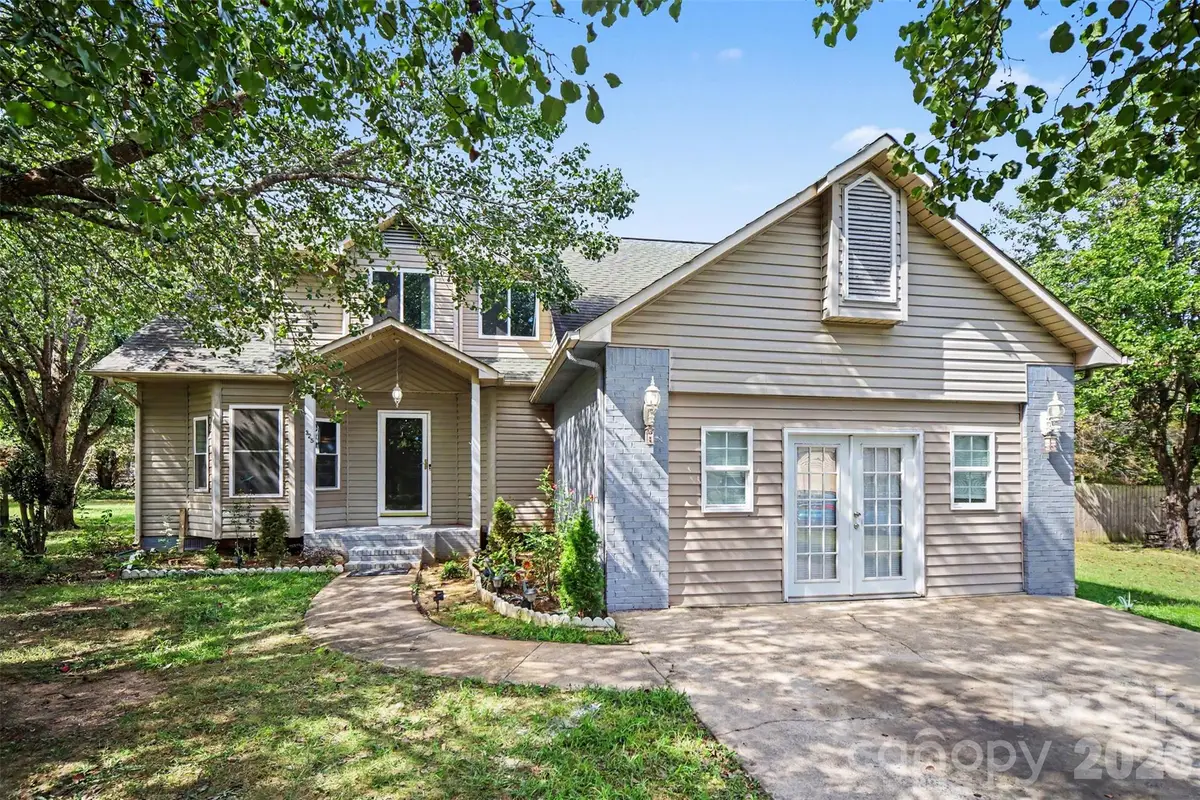 325 Briarcliff Road, Grover, NC 28073 - #1