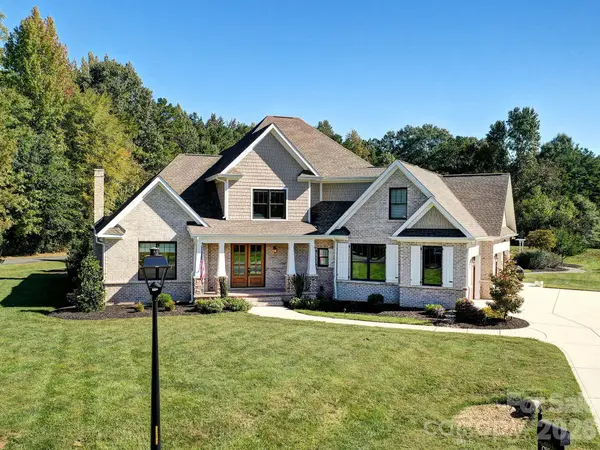8833 Kerns Meadow Lane, Huntersville, NC 28078