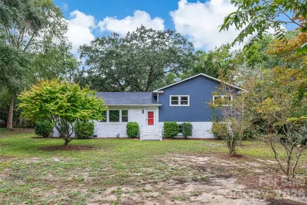 929 E Leonard Street, Southport, NC 28461