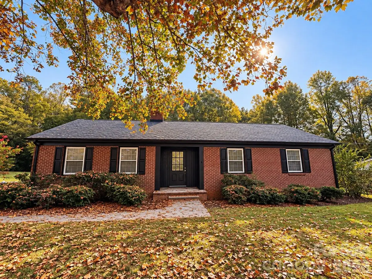 2808 28th Street Ne, Hickory, NC 28601 - #1