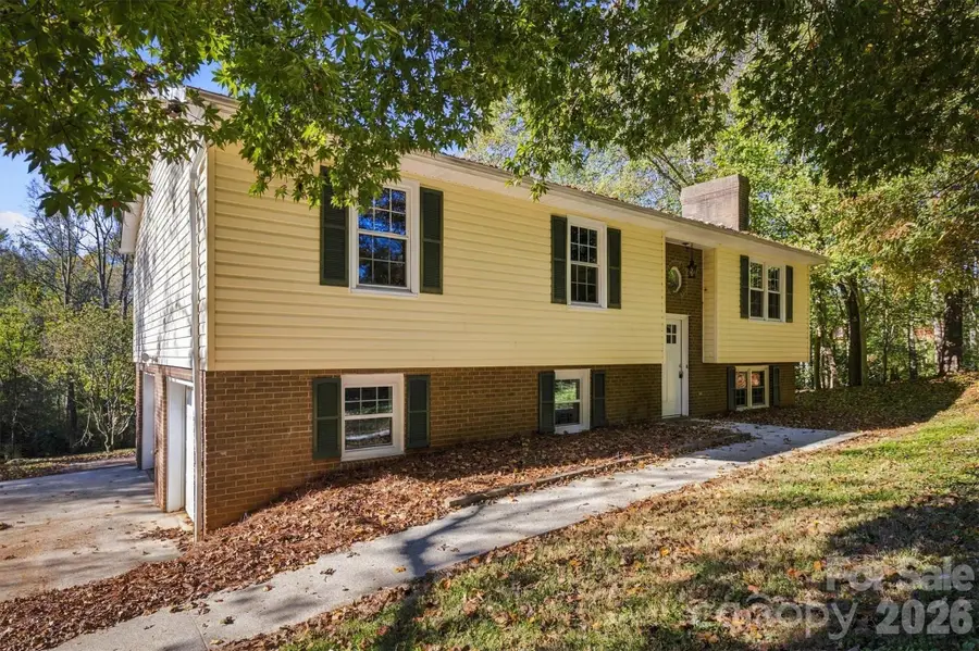 306 New Orleans Boulevard, Morganton, NC 28655 - #2