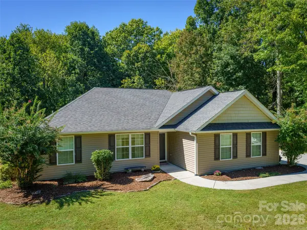 202 Hondah Road, Brevard, NC 28712