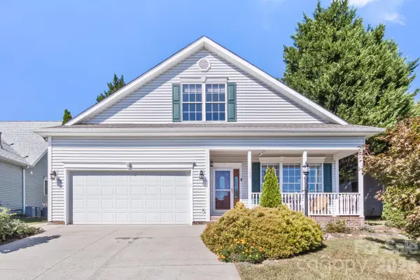105 Willow Oak Drive, Asheville, NC 28805