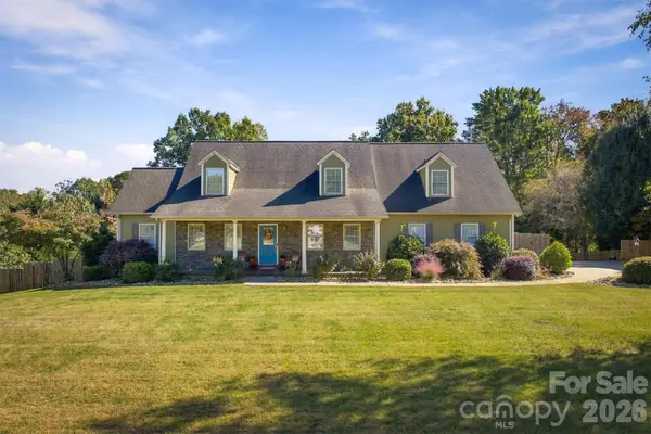 4594 Etta Lane, Lenoir, NC 28645