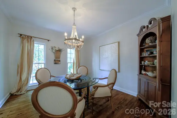 9330 Valley Road, Charlotte, NC 28270