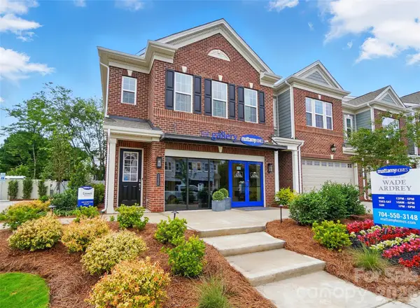 120029 Lavinia Lane, Charlotte, NC 28277
