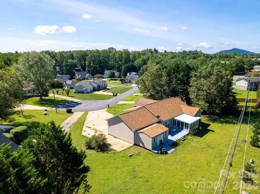 2065 Gary Lane, Hickory, NC 28602 - #3