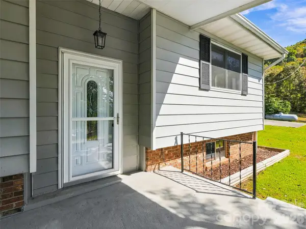 127 Spring Hill Drive, Pisgah Forest, NC 28768