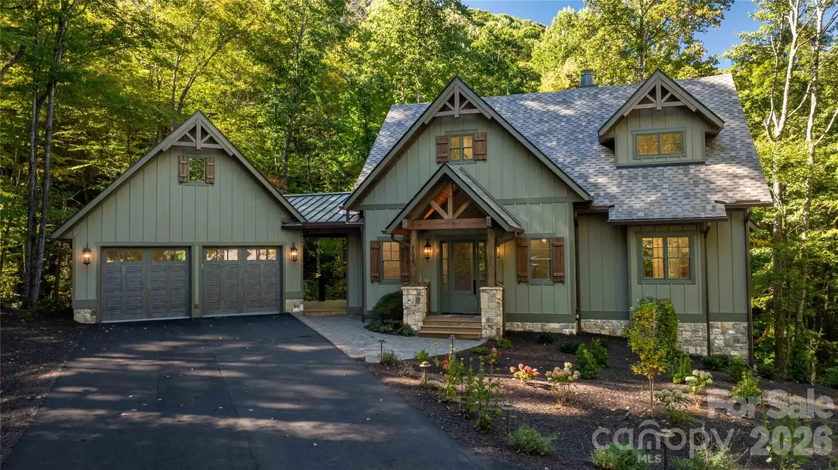 100 Dartmouth Way, Waynesville, NC 28786 - #1