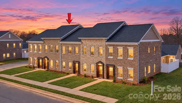 2117 24th Street Lane, Hickory, NC 28602