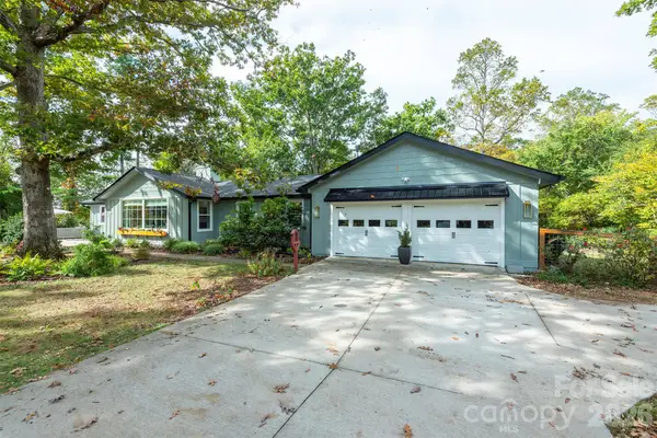 420 Old Haw Creek Road, Asheville, NC 28805