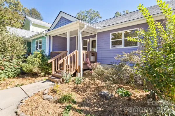 43 Vermont Court #D13, Asheville, NC 28806