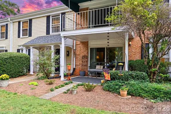 8303 Meadow Lakes Drive, Charlotte, NC 28210