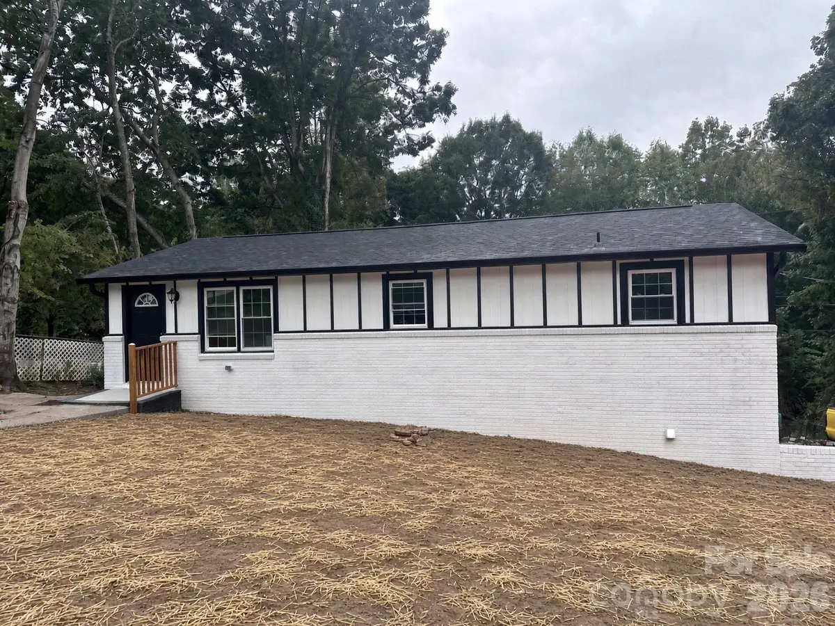 169 8th Avenue Sw, Conover, NC 28613 - #1