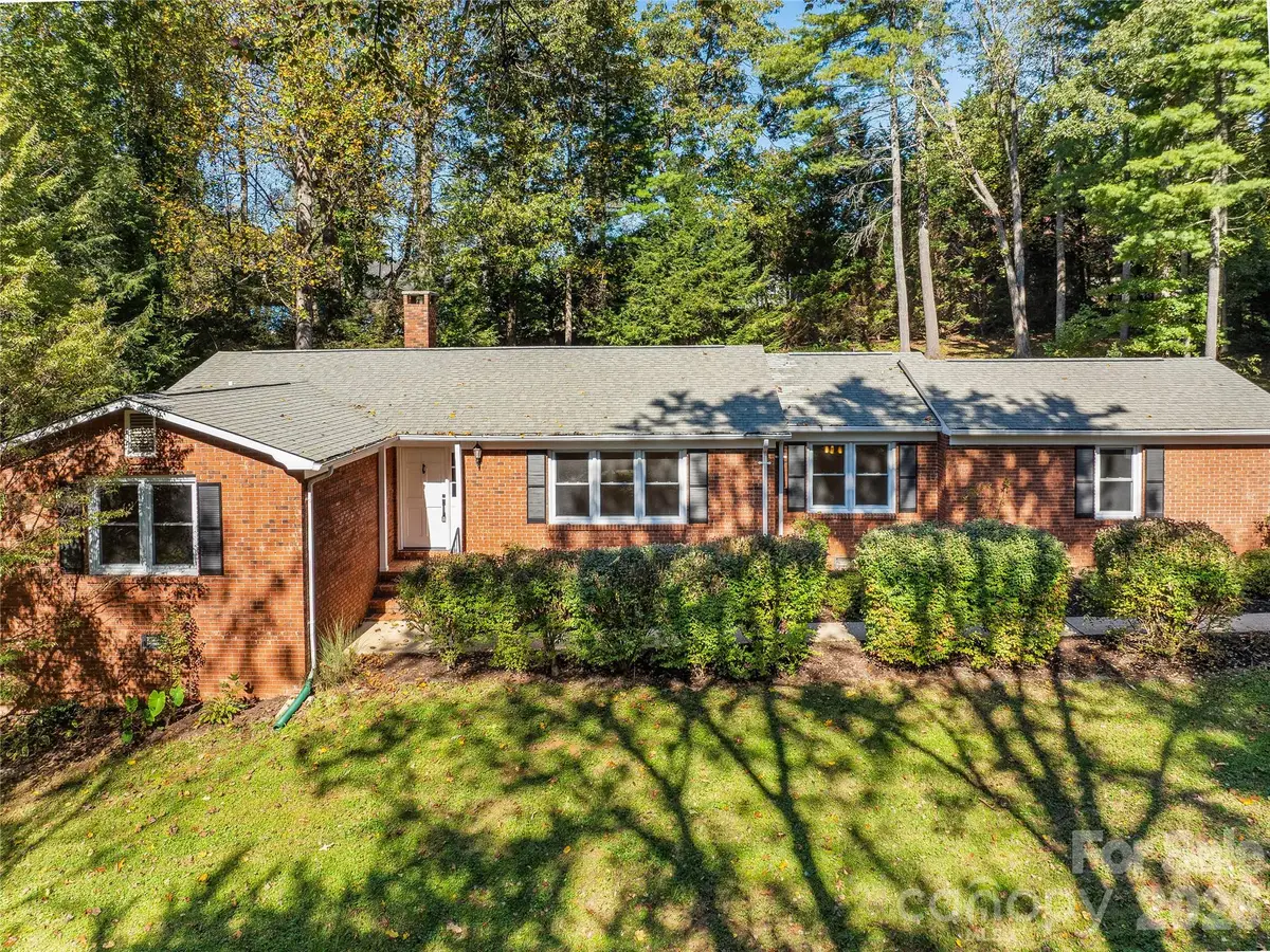 133 Kent Lane, Hendersonville, NC 28739 - #1