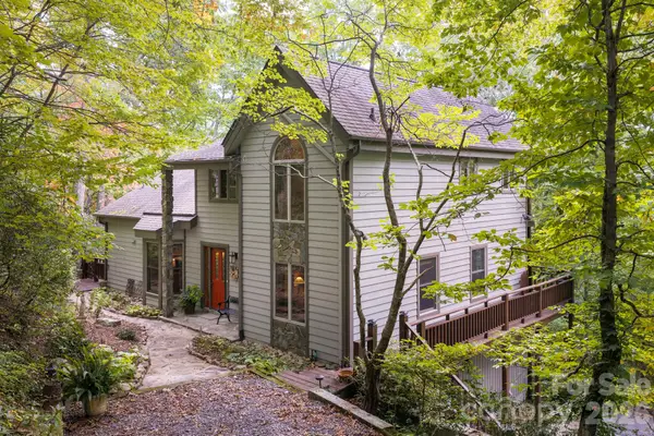 355 Summer Haven Road, Swannanoa, NC 28778