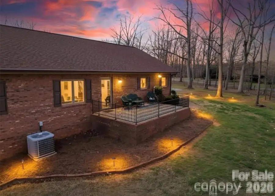 328 Davidson Court, Taylorsville, NC 28681 - #3