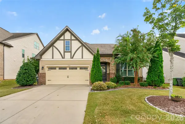 17511 Austins Creek Drive, Charlotte, NC 28278