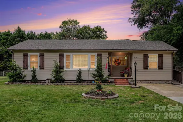 9202 Elgin Drive, Charlotte, NC 28214