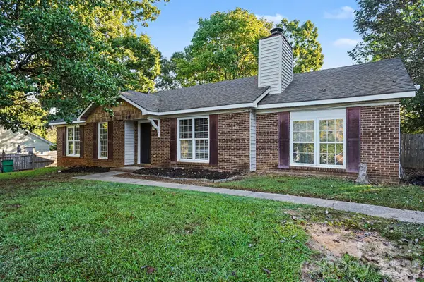 6411 Rocklake Drive, Charlotte, NC 28214
