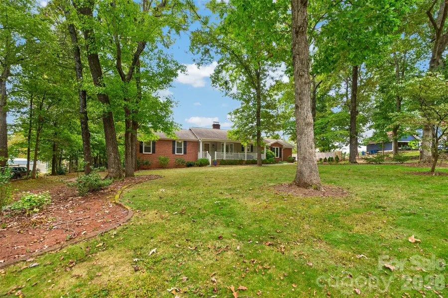 1660 Fairway Drive, Newton, NC 28658 - #2