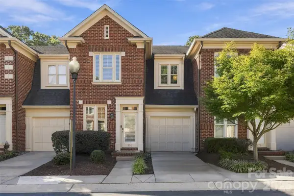976 Park Slope Drive, Charlotte, NC 28209