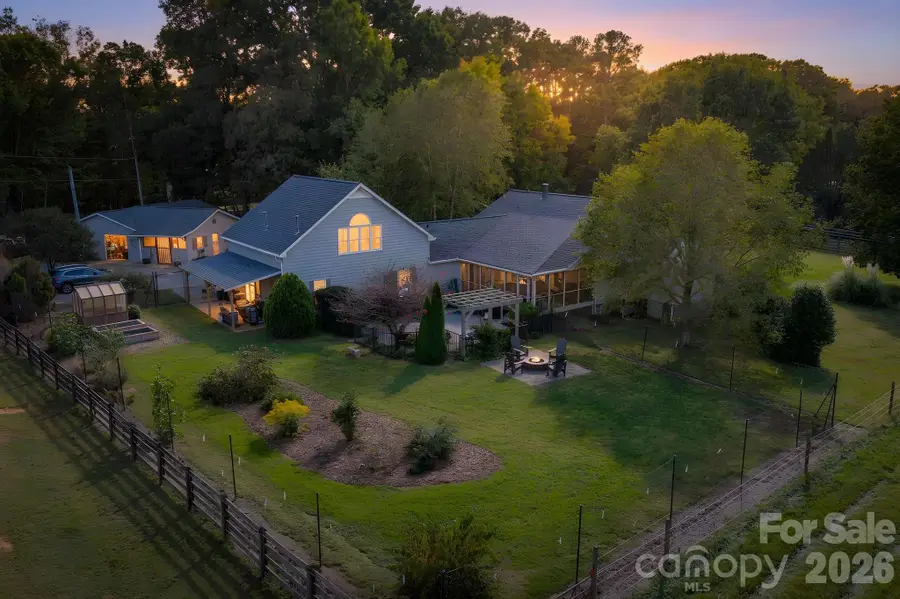 2807 Valley Farm Road, Waxhaw, NC 28173 - #2