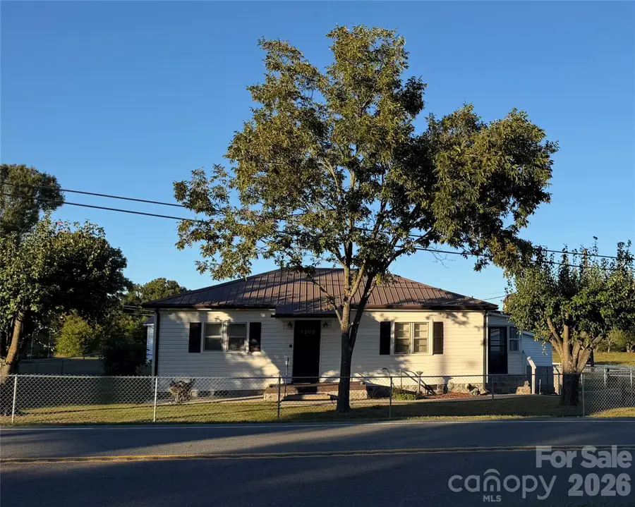 7508 Dallas Cherryville Highway, Cherryville, NC 28021 - #3