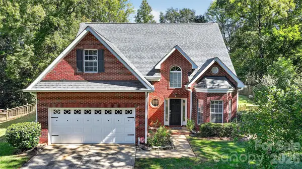 12530 Windward Oaks Drive, Huntersville, NC 28078