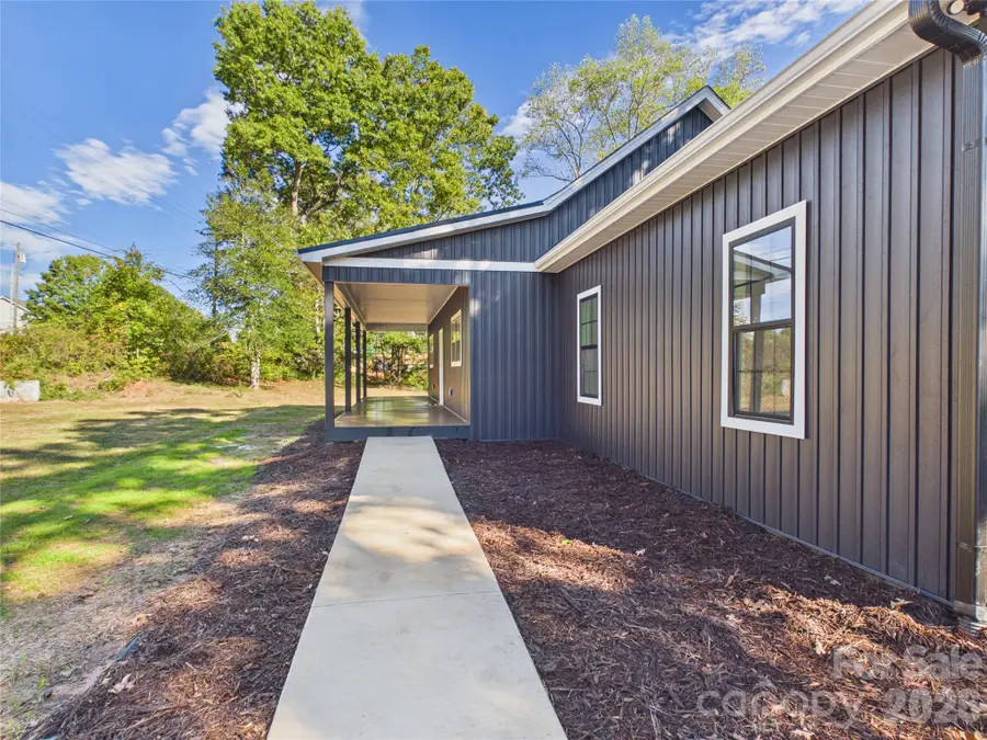 311 Falls Avenue, Granite Falls, NC 28630 - #3