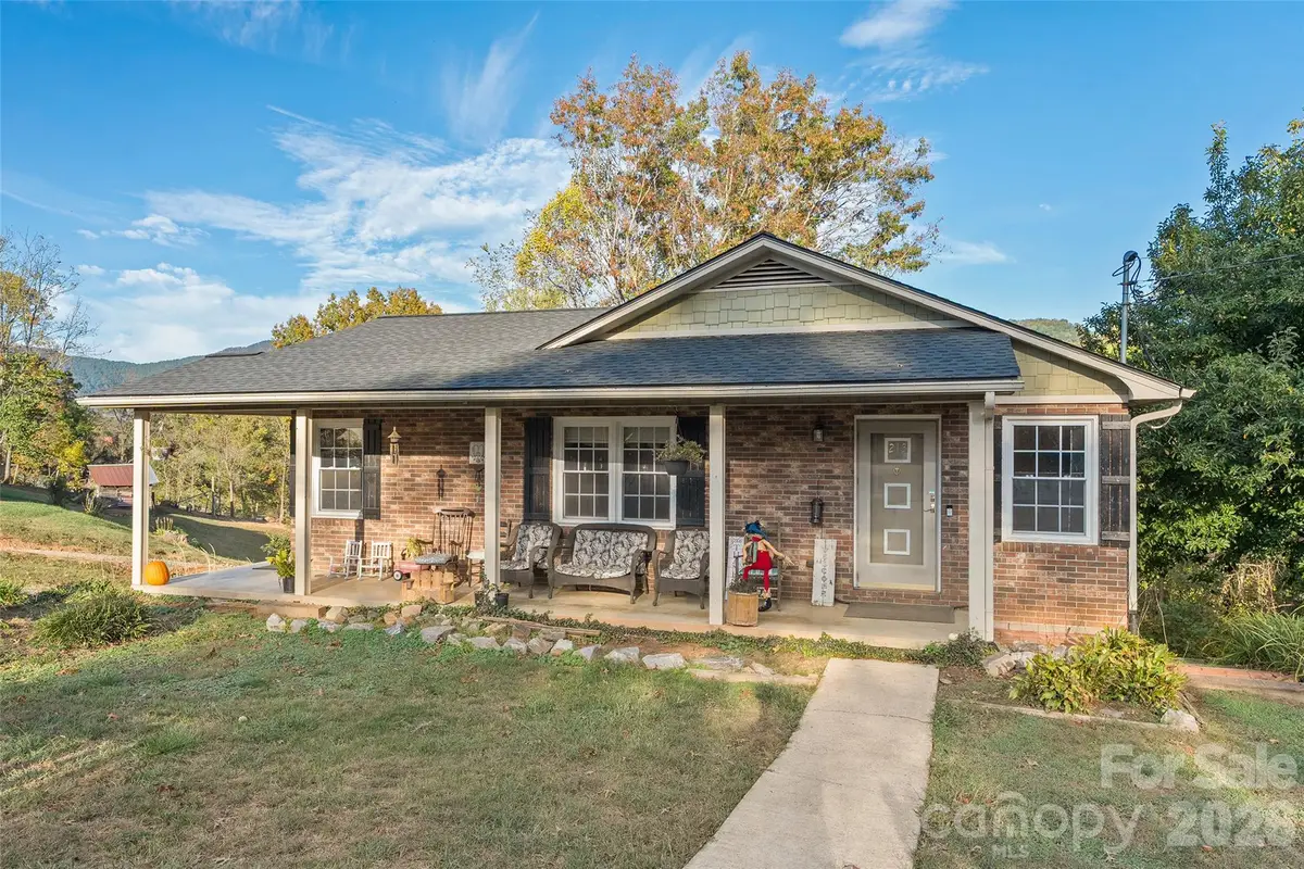 213 Oakmont Drive, Canton, NC 28716 - #1